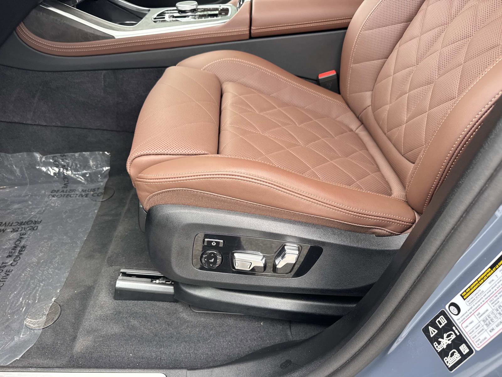 Used 2026 BMW X7 xDrive40i w/ Premium Package image 20