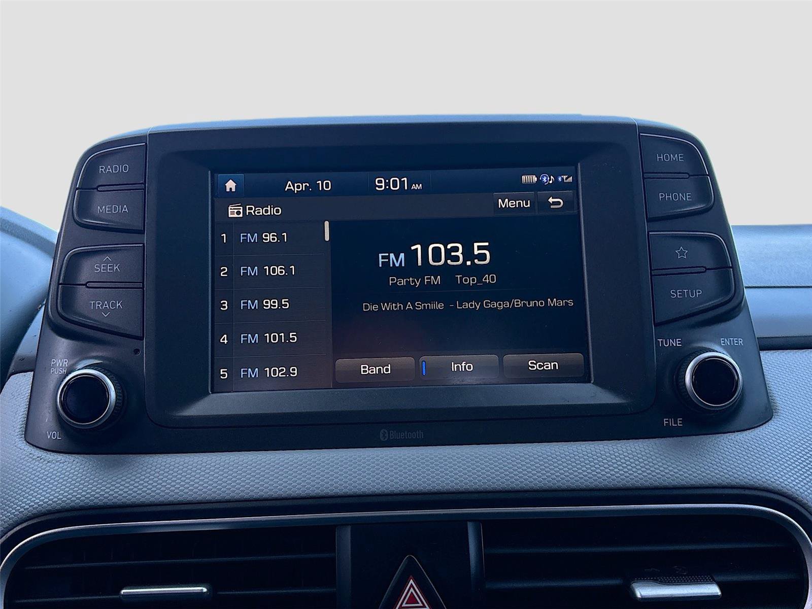 Used 2019 Hyundai Kona SE FWD image 14