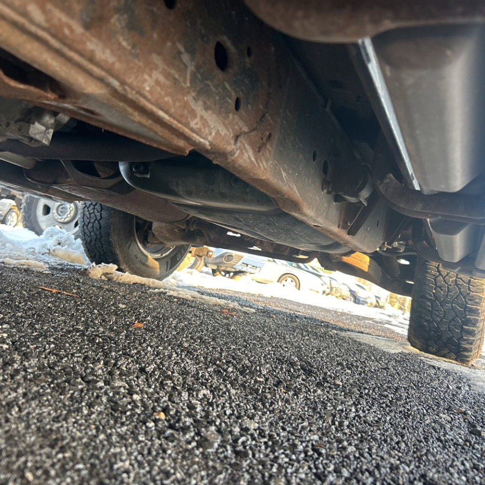 Used 2008 Nissan Pathfinder SE w/ Premium Pkg image 24