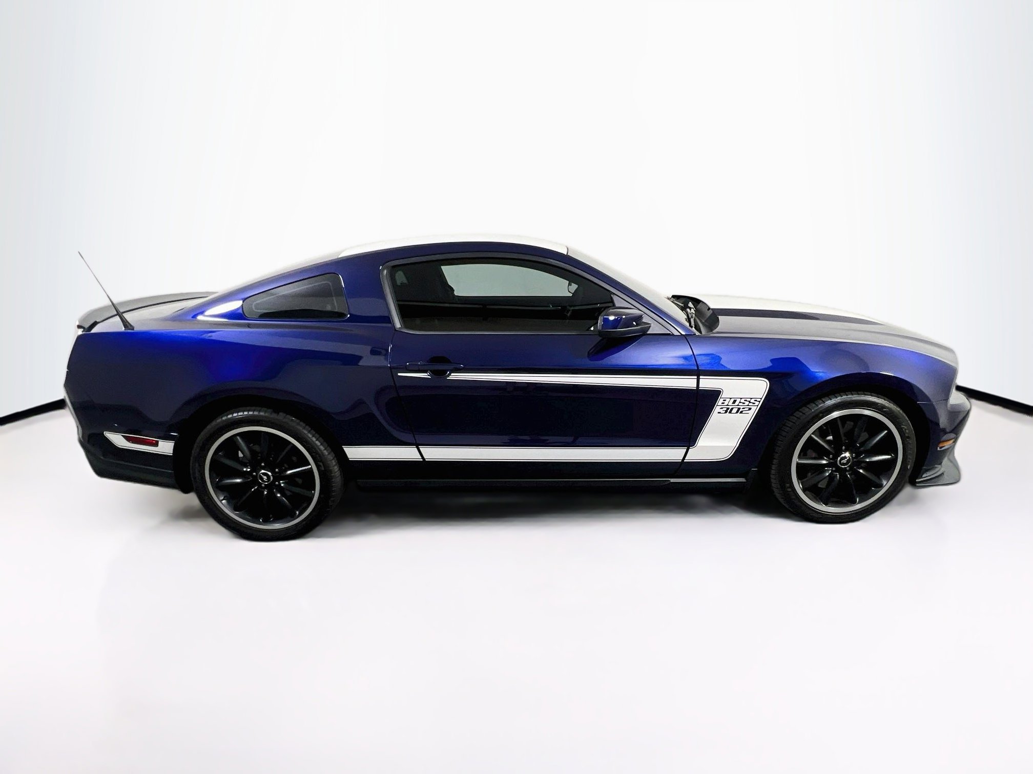 Used 2012 Ford Mustang Boss 302 w/ Boss 302 Accessory Pkg image 4