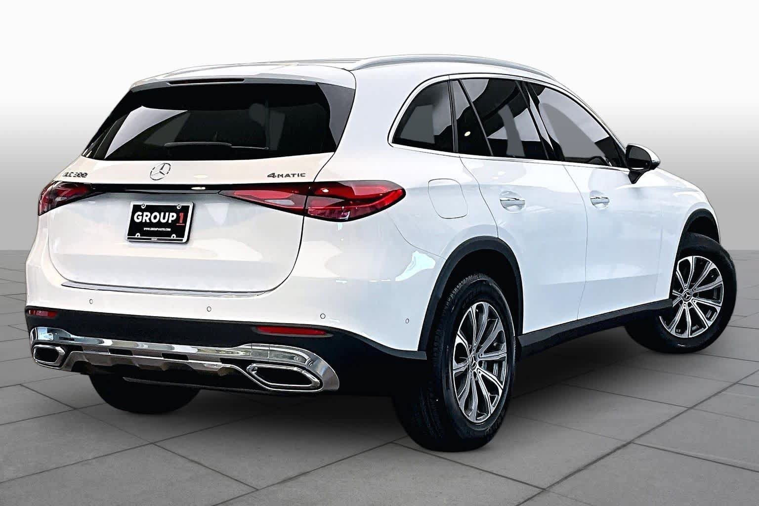 Used 2024 Mercedes-Benz GLC 300 4MATIC image 13