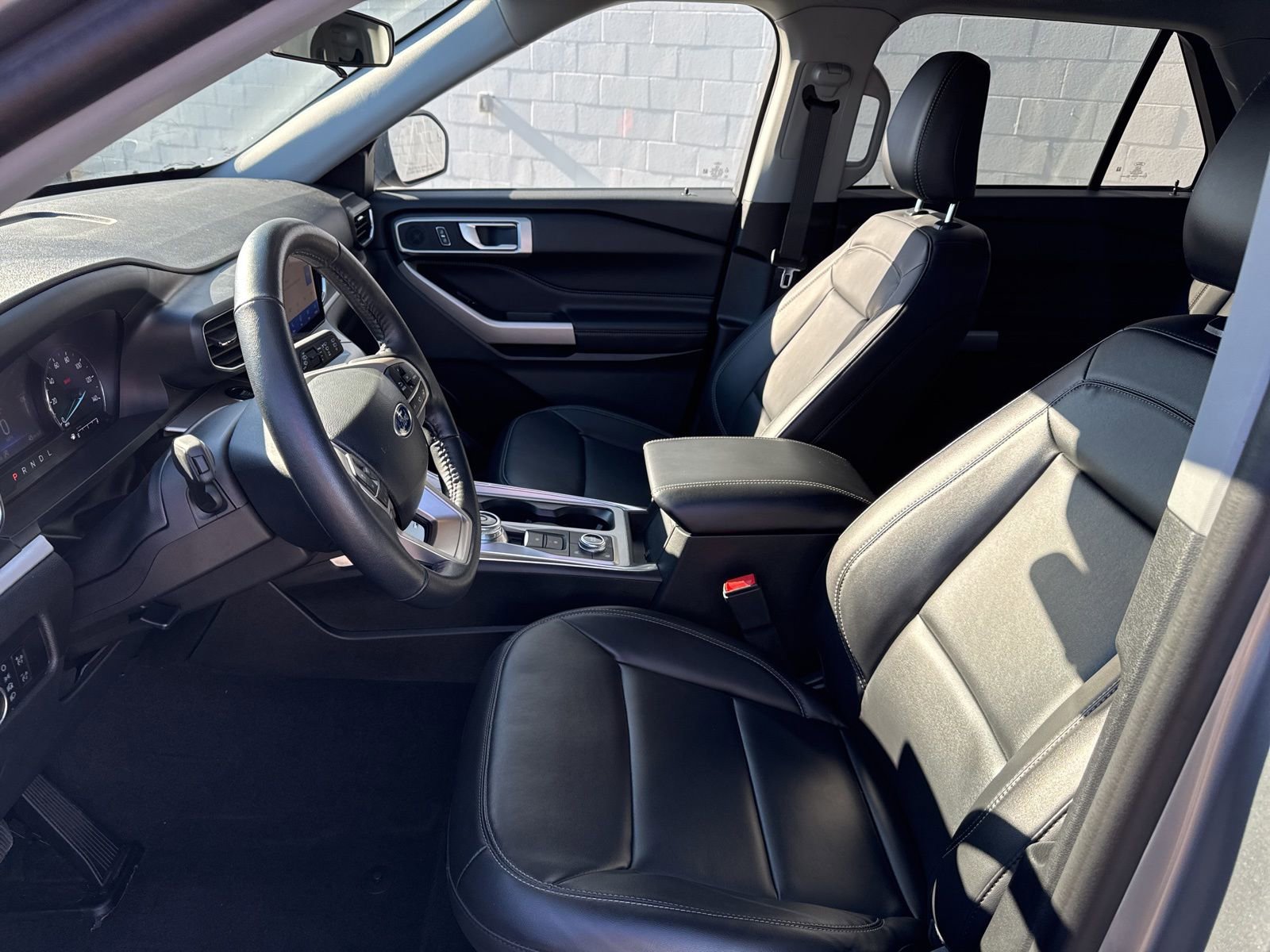 Used 2023 Ford Explorer XLT w/ Equipment Group 202A image 21