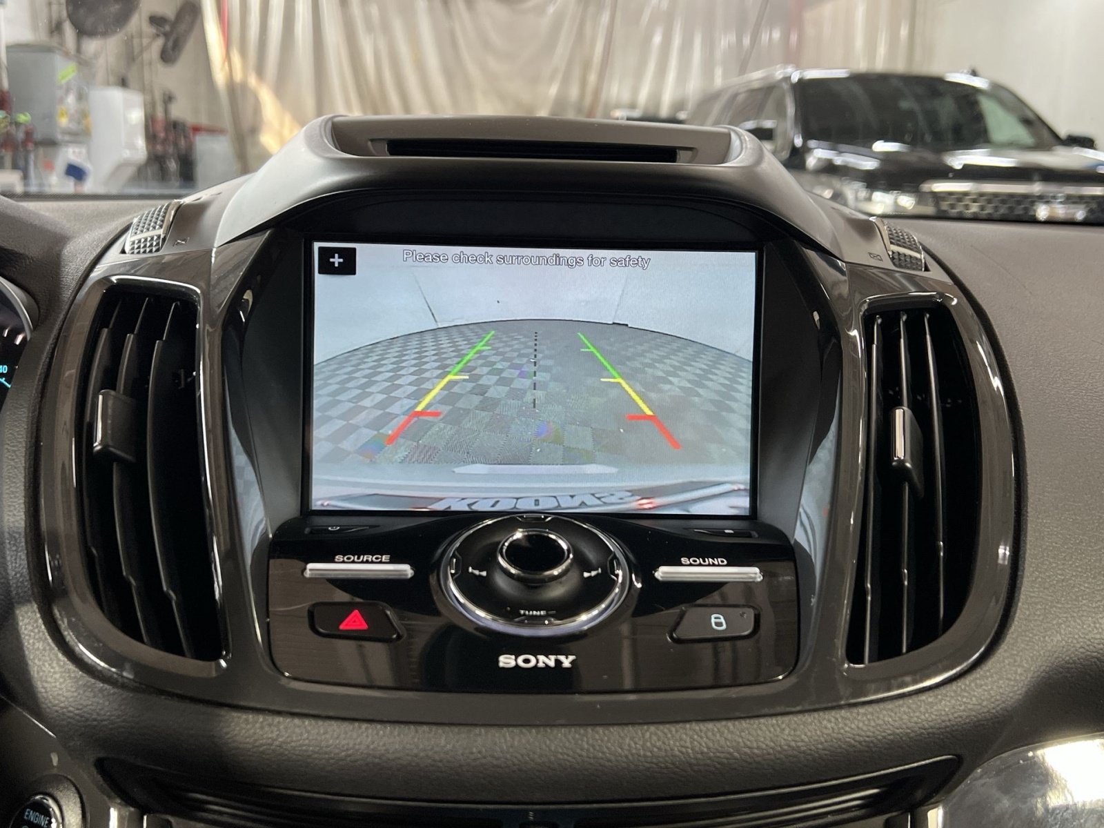 Used 2016 Ford Escape Titanium AWD/4WD image 19