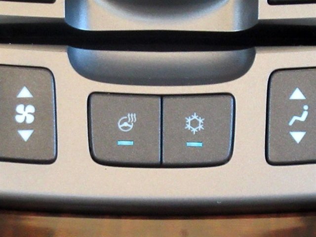 Used 2011 Buick LaCrosse CXS FWD image 32