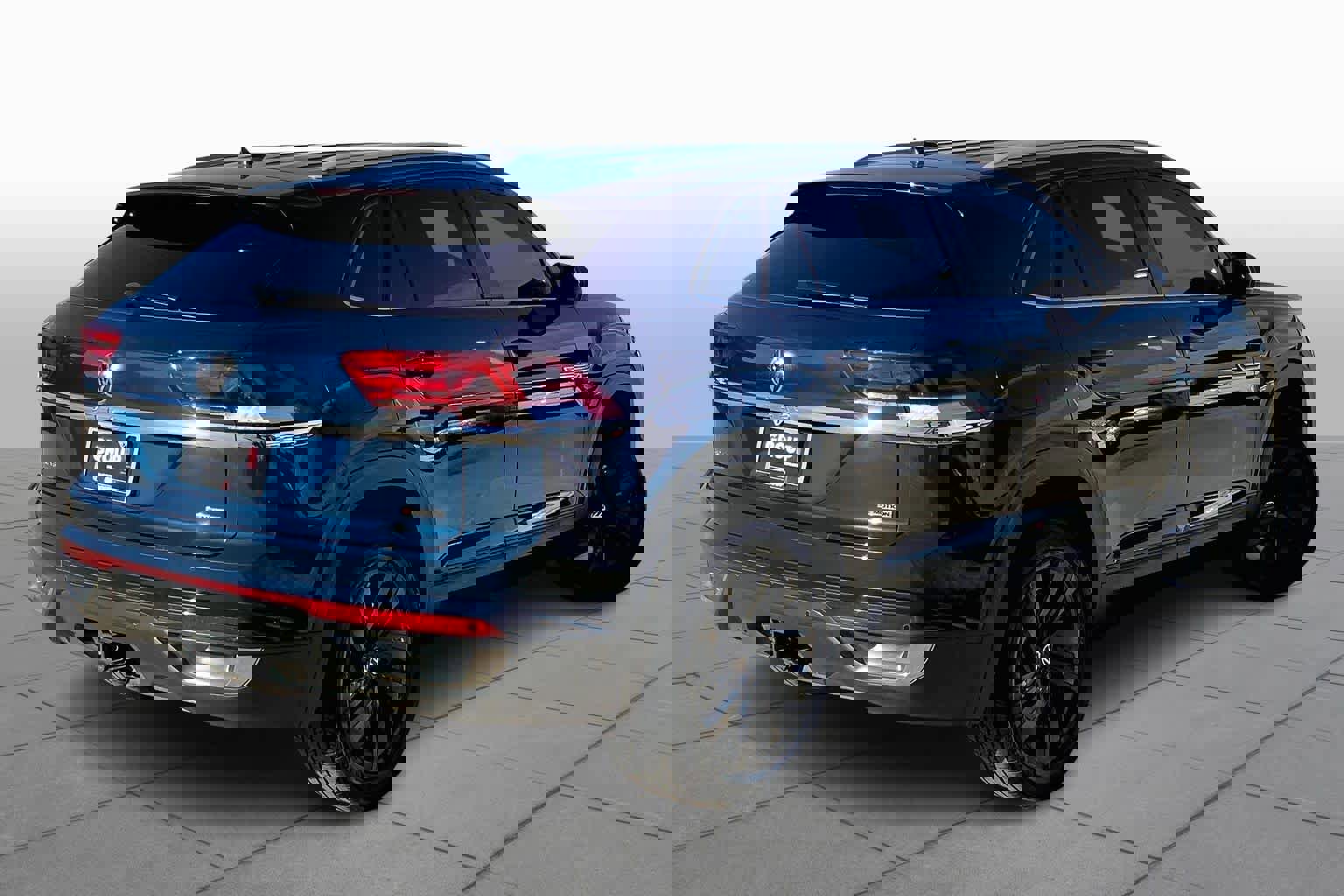 Used 2022 Volkswagen Atlas Cross Sport SE image 13