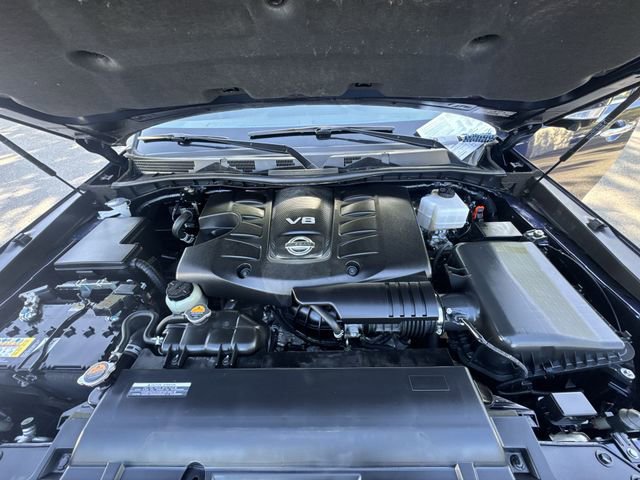 Used 2024 Nissan Armada SL w/ Captain's Chairs Package image 33