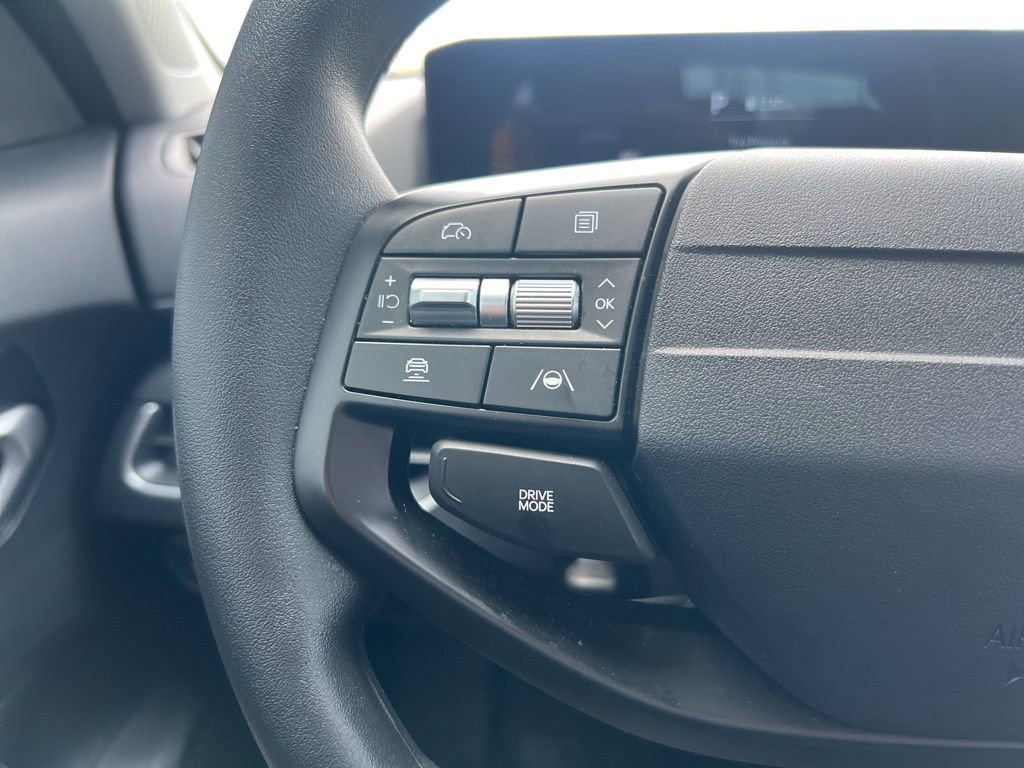 Used 2025 Kia K4 LXS image 39