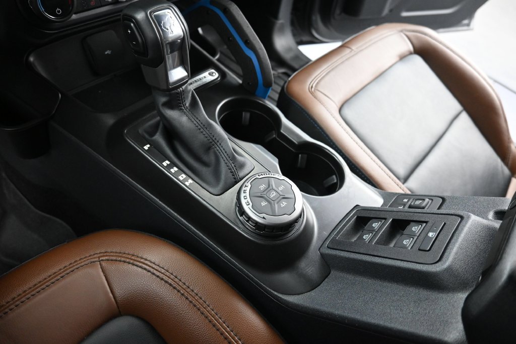 Certified 2023 Ford Bronco Outer Banks AWD/4WD image 6