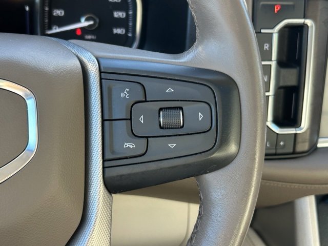 Used 2021 GMC Yukon XL Denali w/ Denali Premium Package image 24