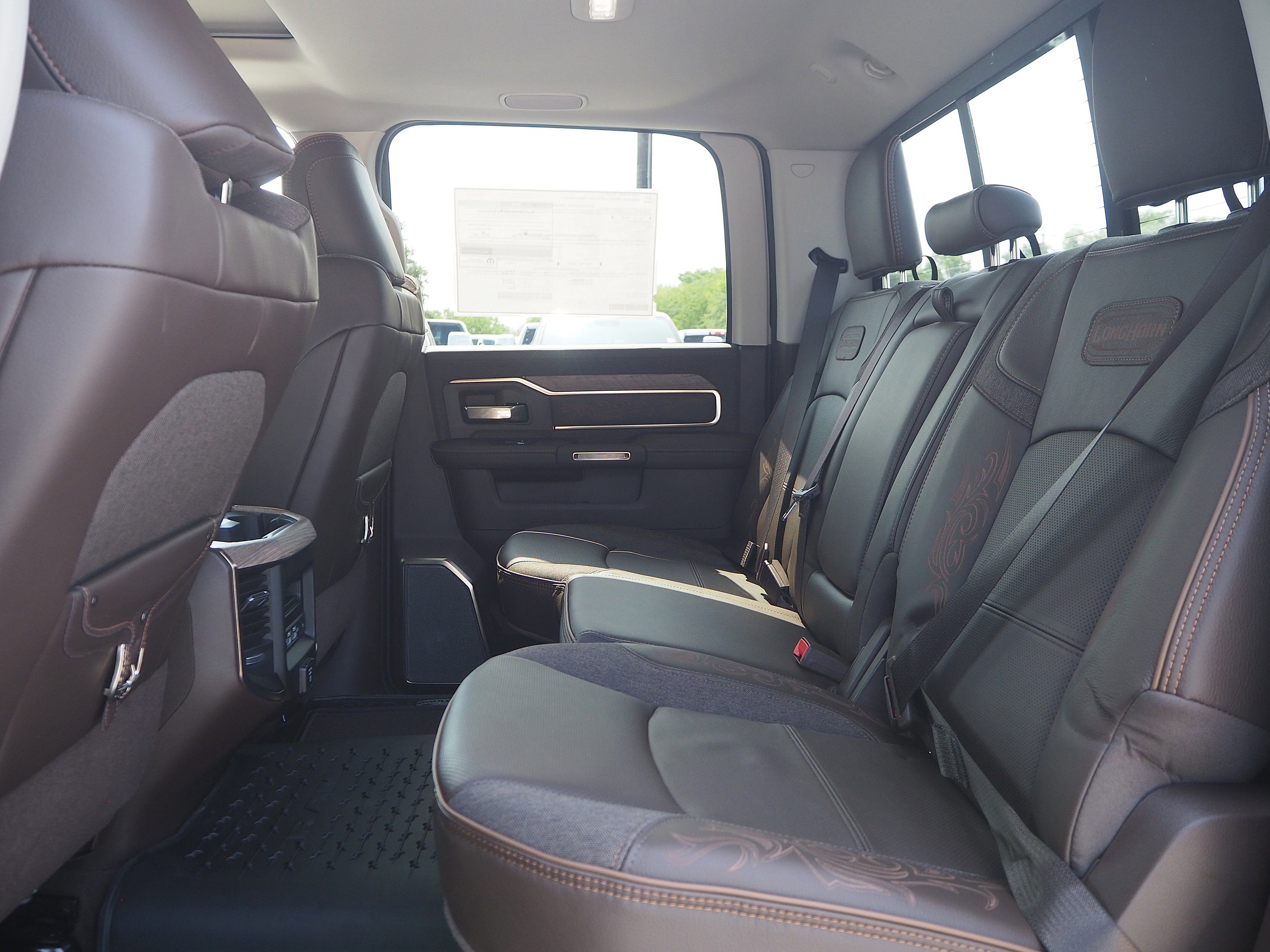 New 2025 RAM 2500 Limited AWD/4WD image 10