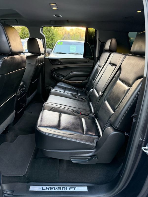 Used 2018 Chevrolet Suburban LT AWD/4WD image 10