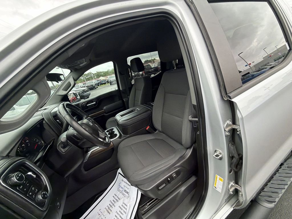 Used 2020 Chevrolet Silverado 1500 RST AWD/4WD image 17