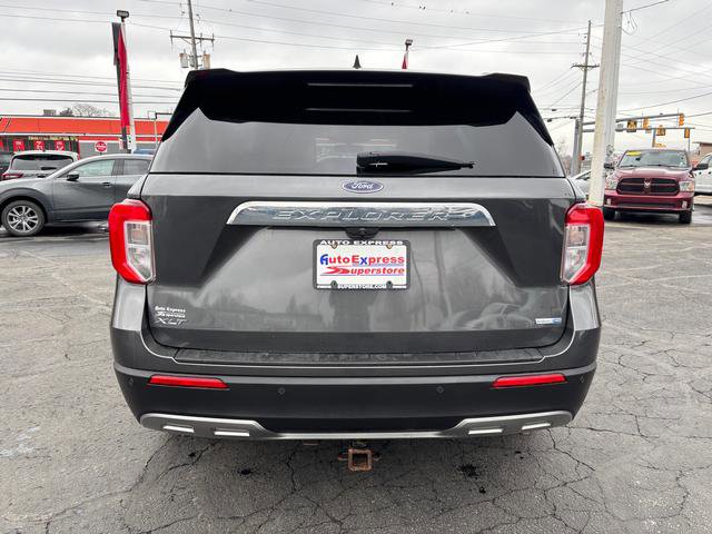 Used 2020 Ford Explorer XLT w/ Equipment Group 202A image 6