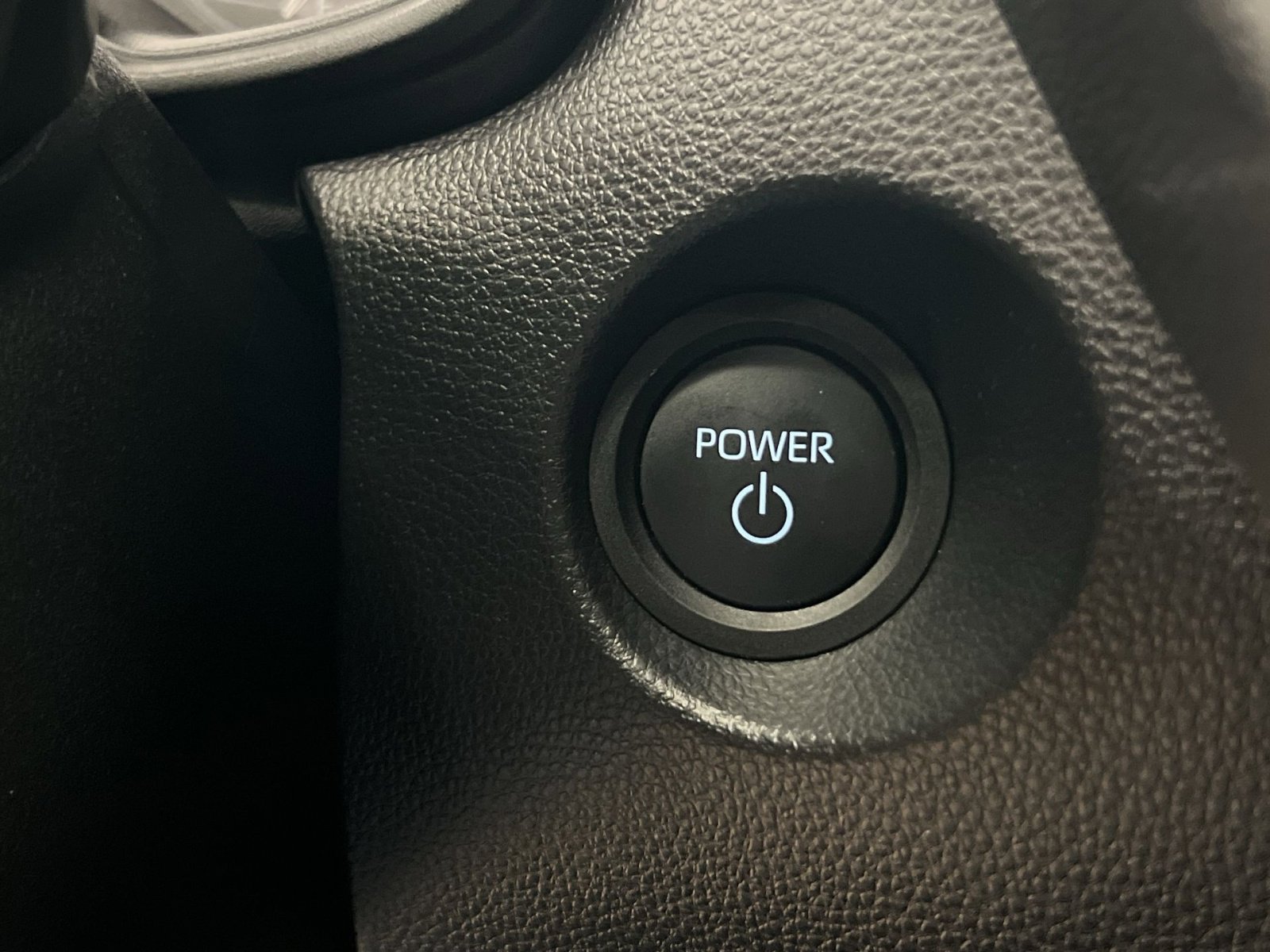 Used 2025 Toyota Corolla Cross AWD Hybrid image 29