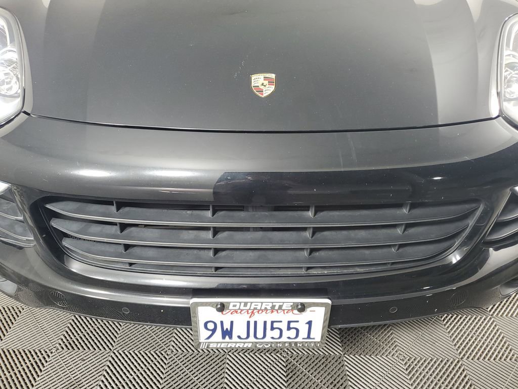 Used 2018 Porsche Cayenne Platinum Edition w/ Premium Package image 10