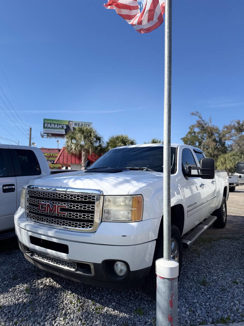 Used 2013 GMC Sierra 2500 Denali image 3