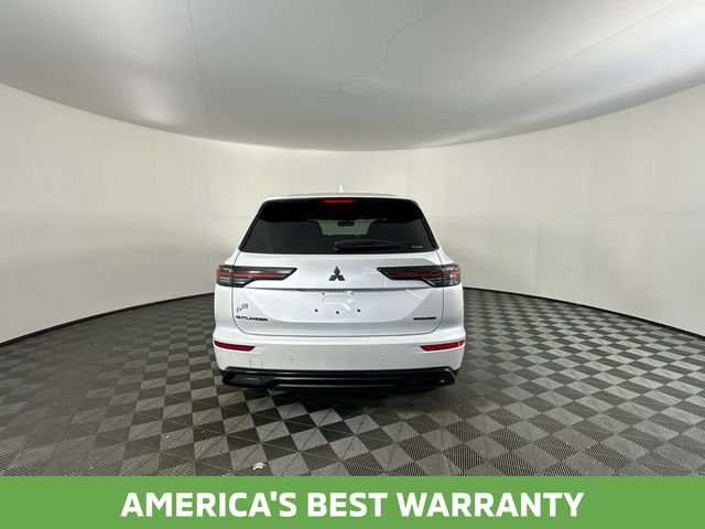 New 2026 Mitsubishi Outlander LE AWD/4WD image 7