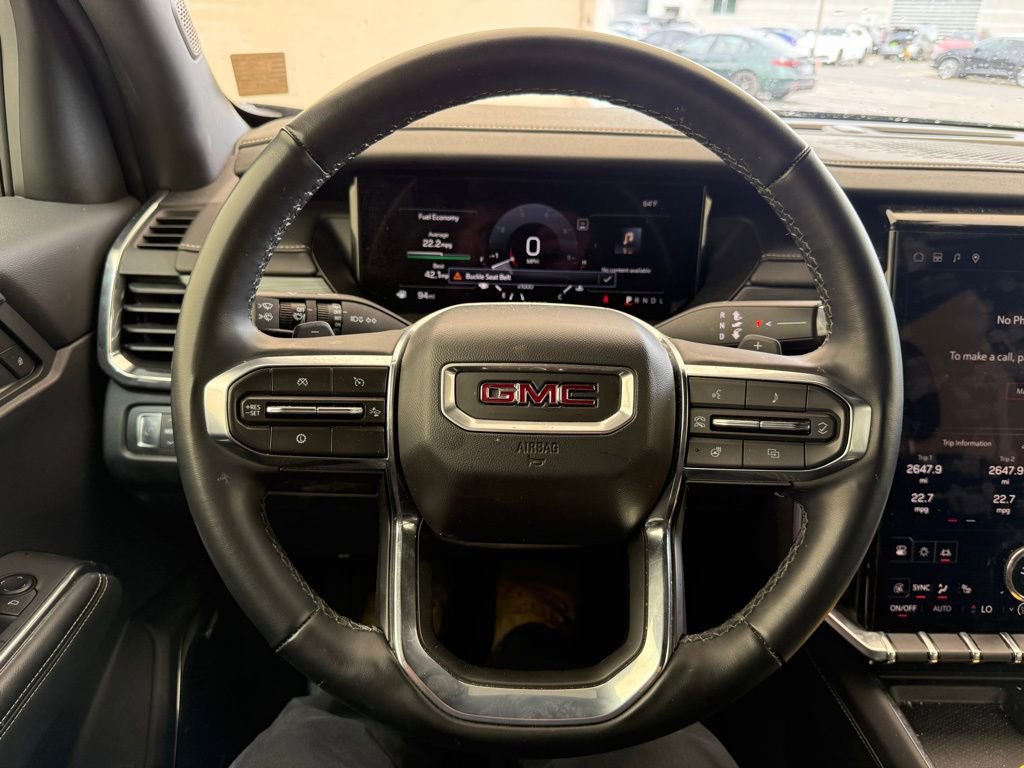 Used 2025 GMC Acadia Elevation image 17