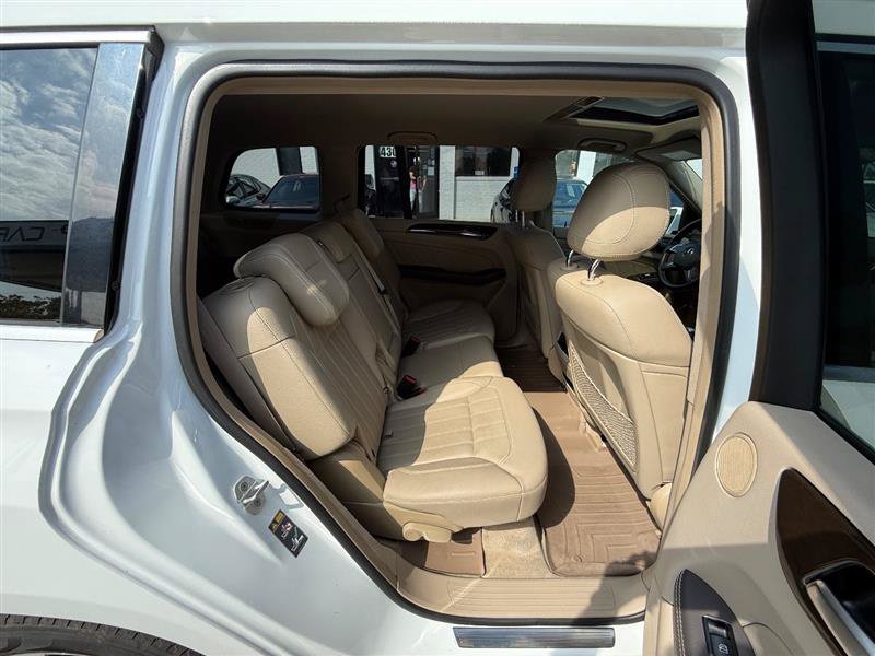 Used 2015 Mercedes-Benz GL 450 4MATIC image 28