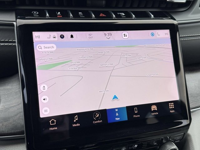 Used 2021 Jeep Grand Cherokee L Overland w/ Luxury Tech Group IV image 3