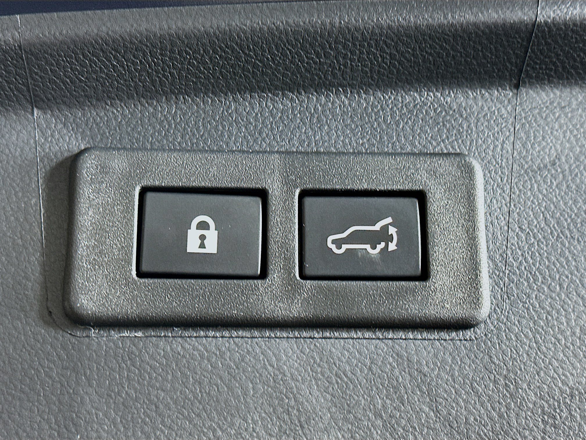 Used 2025 Subaru Outback Onyx Edition AWD/4WD image 29