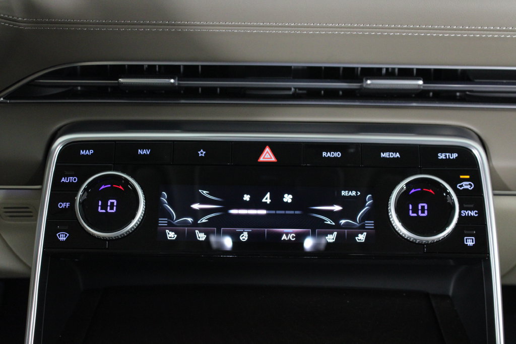 Used 2024 Genesis GV80 3.5T w/ Prestige Package AWD/4WD image 21