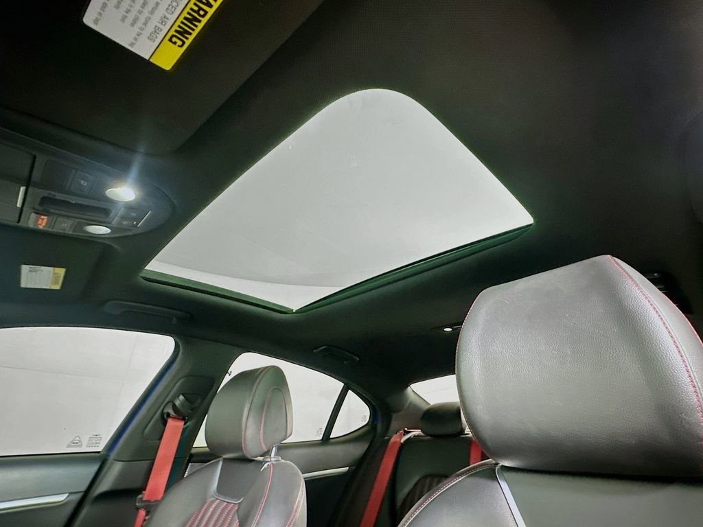 Used 2023 Genesis G70 2.0T w/ Sport Prestige Package RWD image 27