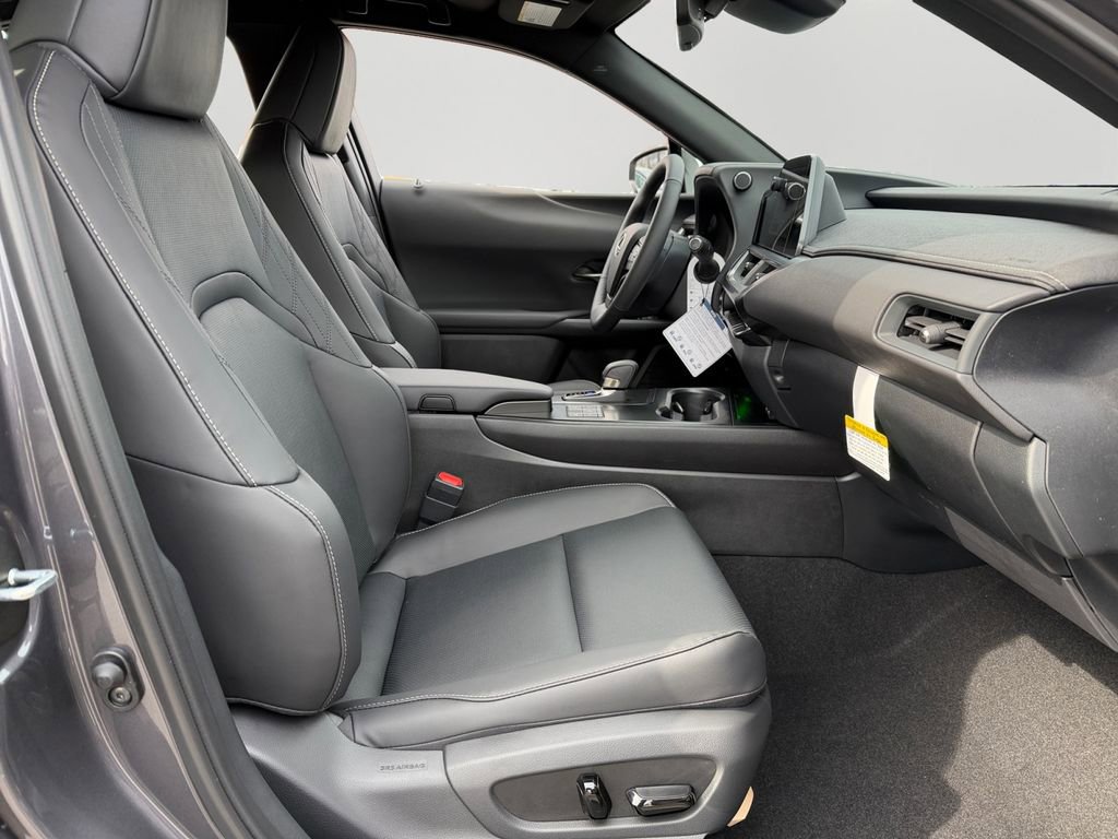 New 2026 Lexus UX 300h AWD image 5