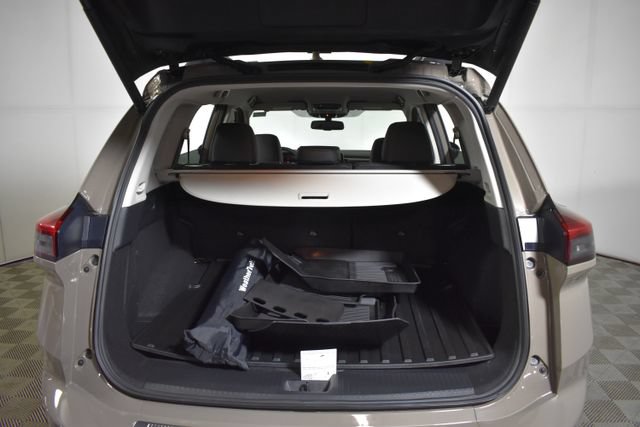 Used 2025 Nissan Rogue SV w/ Rock Creek Premium Package AWD/4WD image 30