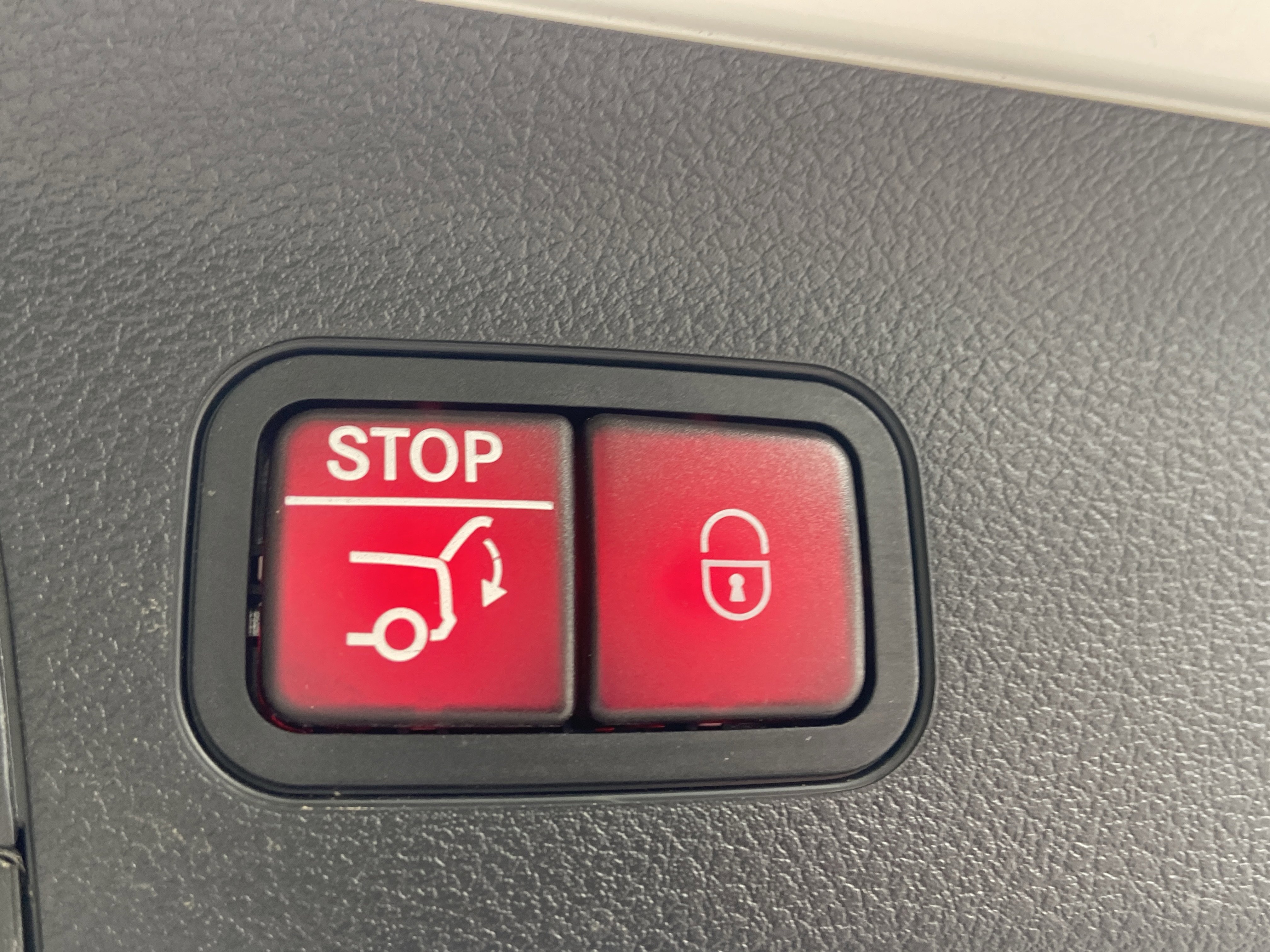 Certified 2025 Mercedes-Benz GLS 580 4MATIC image 14