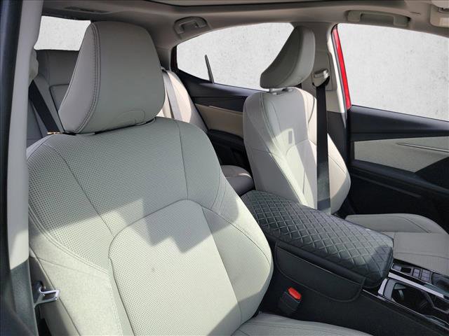 Used 2025 Toyota Camry XLE w/ Premium Plus Package image 15