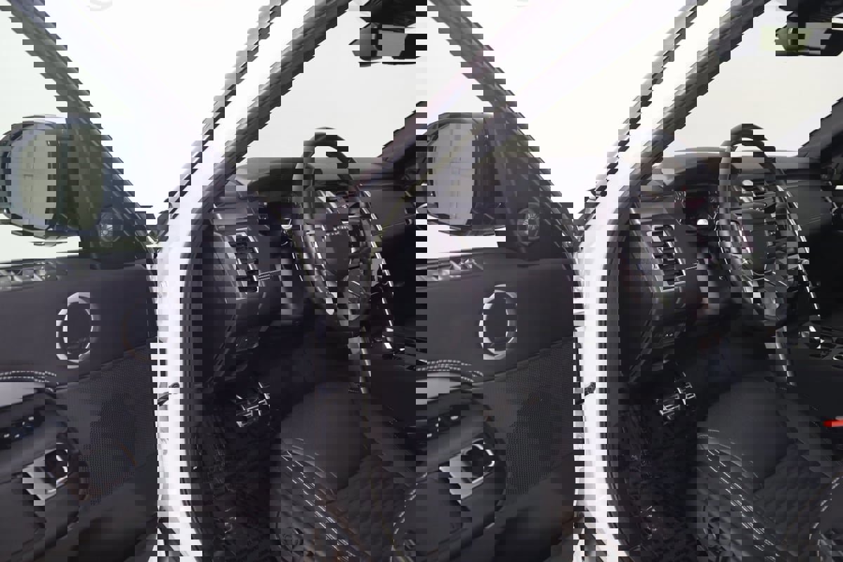 Used 2023 Land Rover Discovery S R-Dynamic image 53