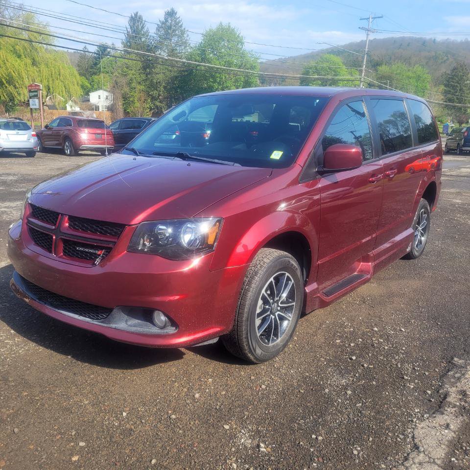 Used 2019 Dodge Grand Caravan GT FWD image 4