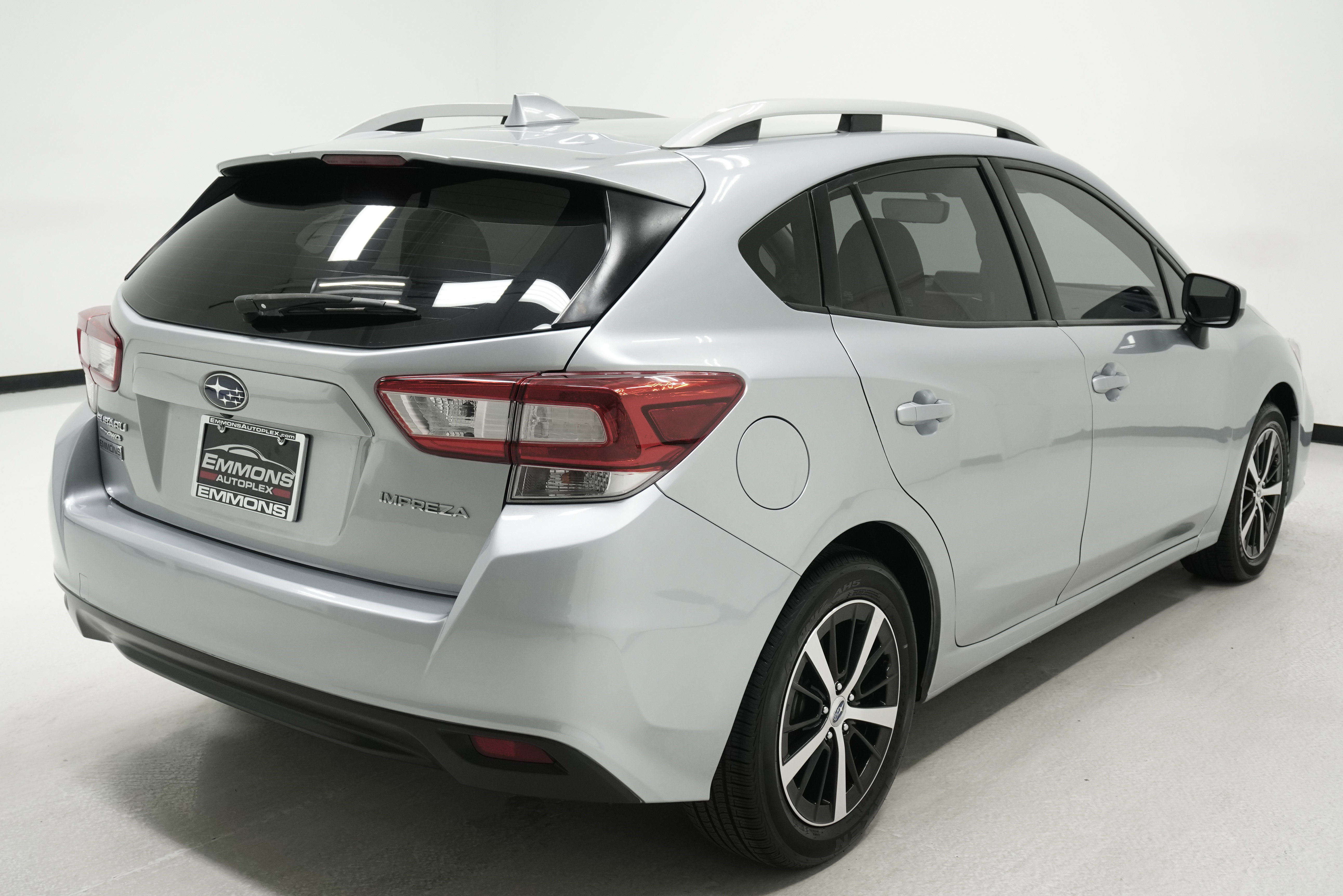 Used 2019 Subaru Impreza 2.0i Premium AWD/4WD image 4
