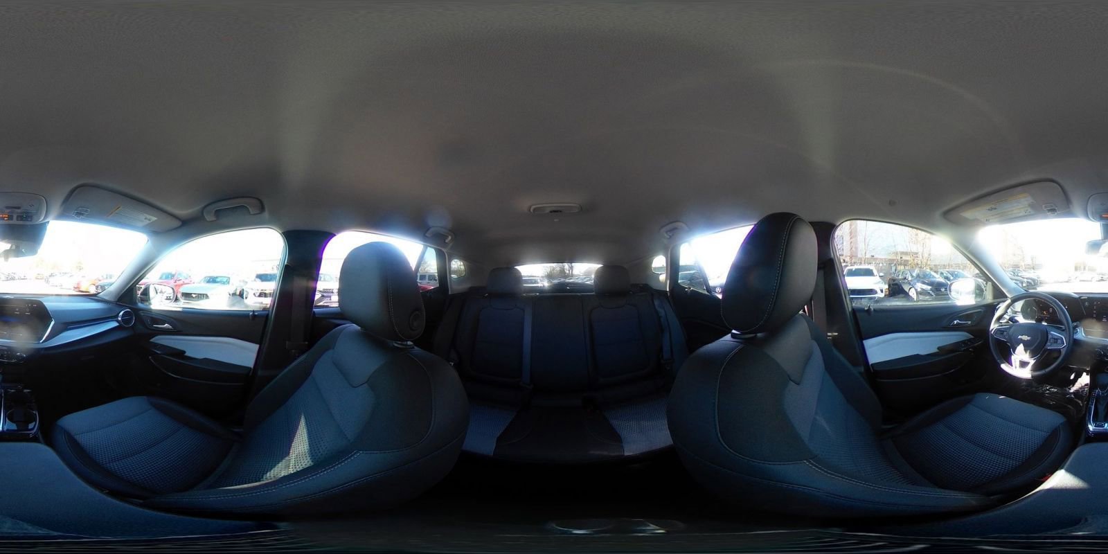 Used 2025 Chevrolet Trax LT w/ LT Convenience Package image 40