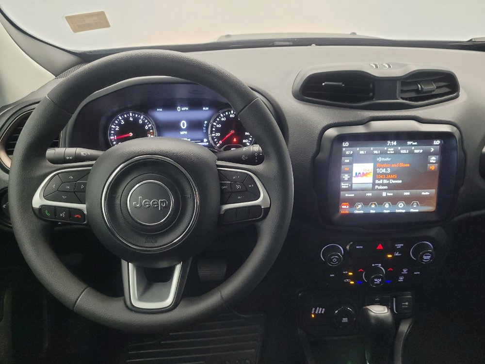 Used 2023 Jeep Renegade Latitude AWD/4WD image 22