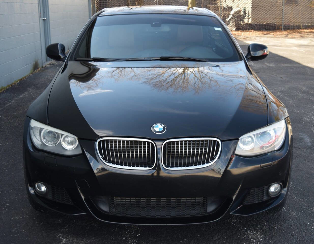 Used 2012 BMW 335i Convertible image 30