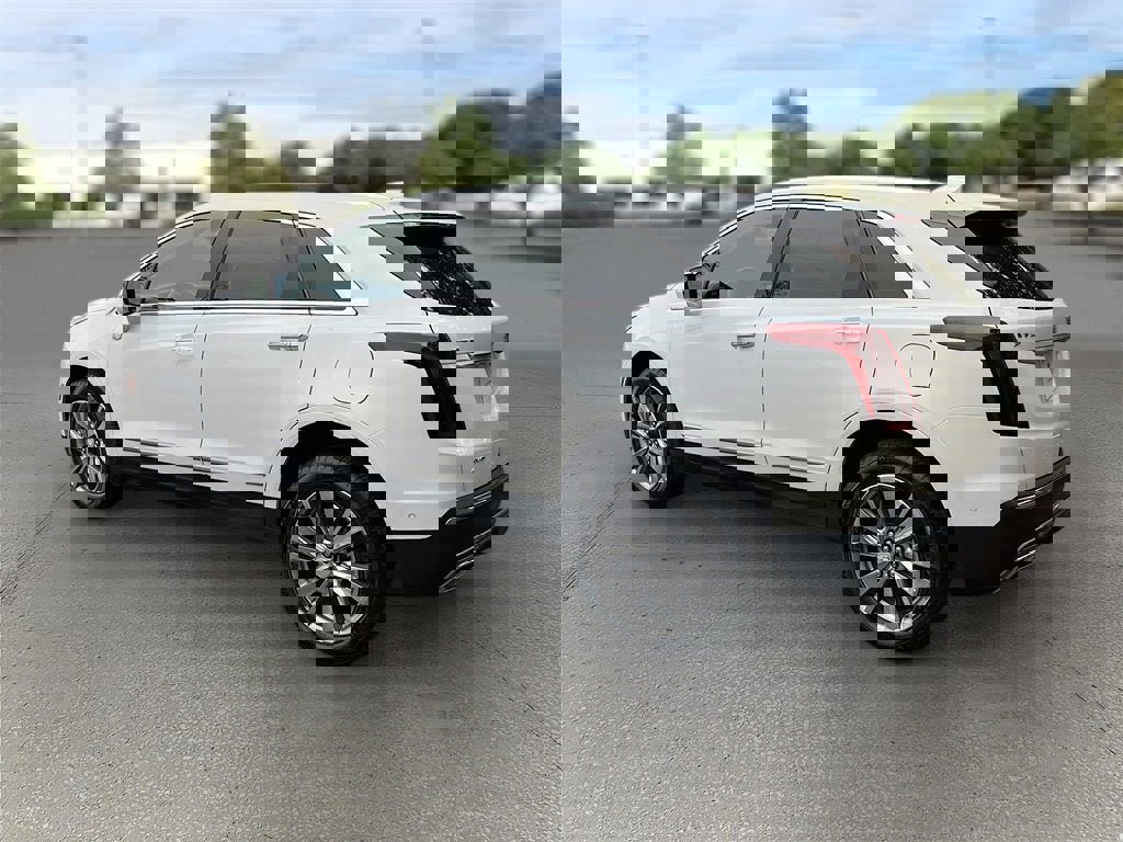 New 2026 Cadillac XT5 Premium Luxury w/ Driver Assist Package image 4