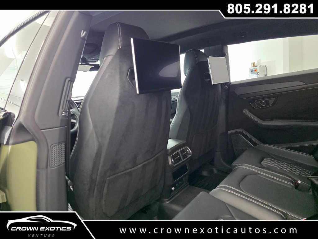 Used 2024 Lamborghini Urus Performante AWD/4WD image 20
