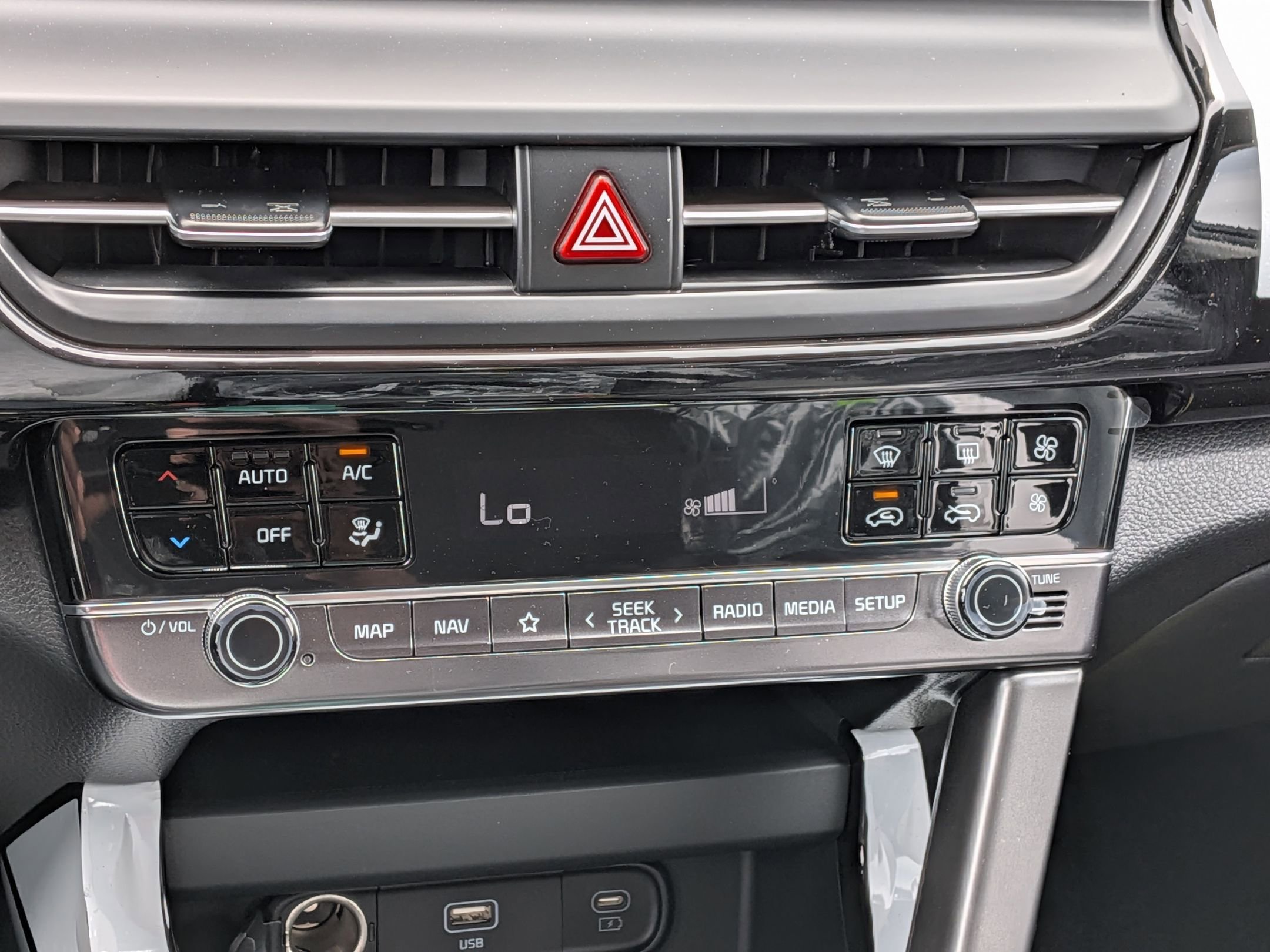 New 2026 Kia Seltos S AWD/4WD image 23