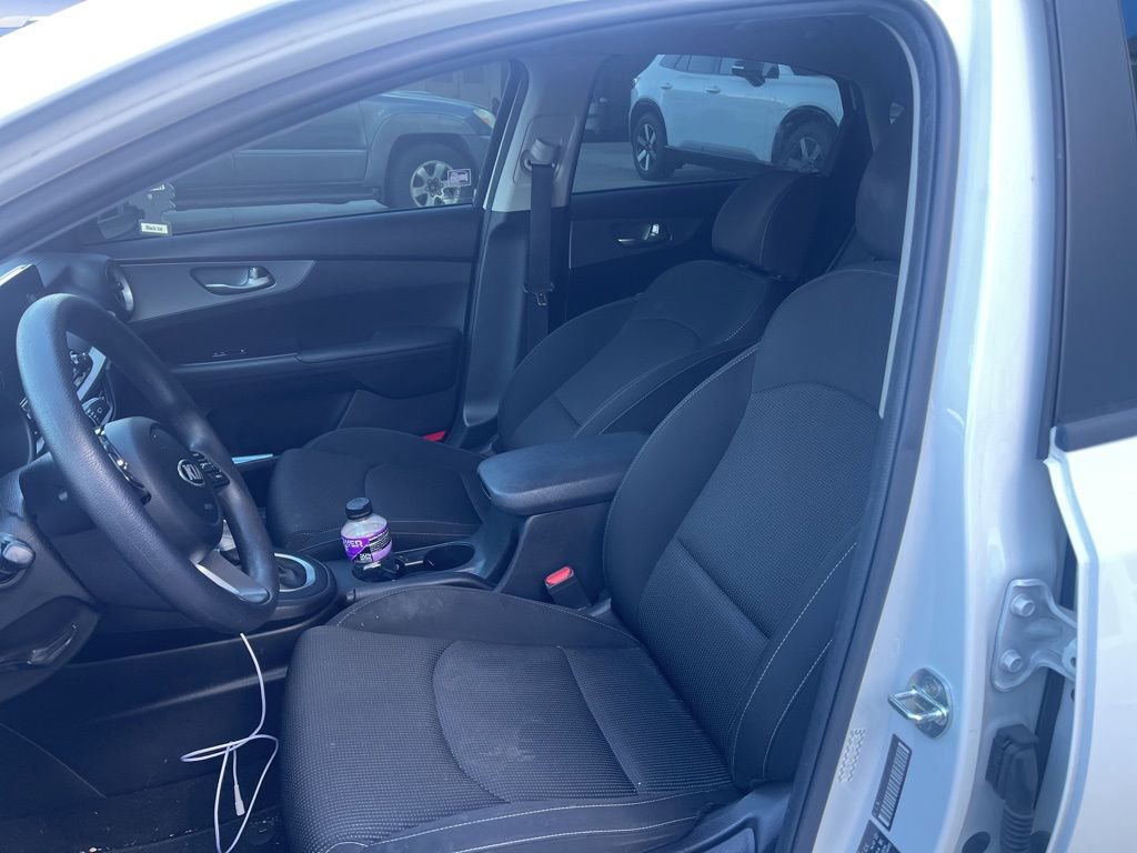 Used 2021 Kia Forte LXS image 9