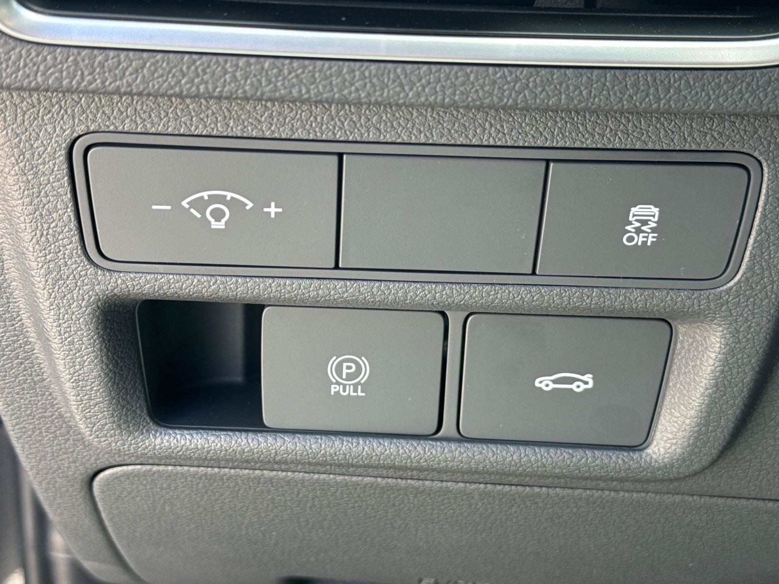 Certified 2024 Hyundai Sonata SEL w/ Convenience Package FWD image 30