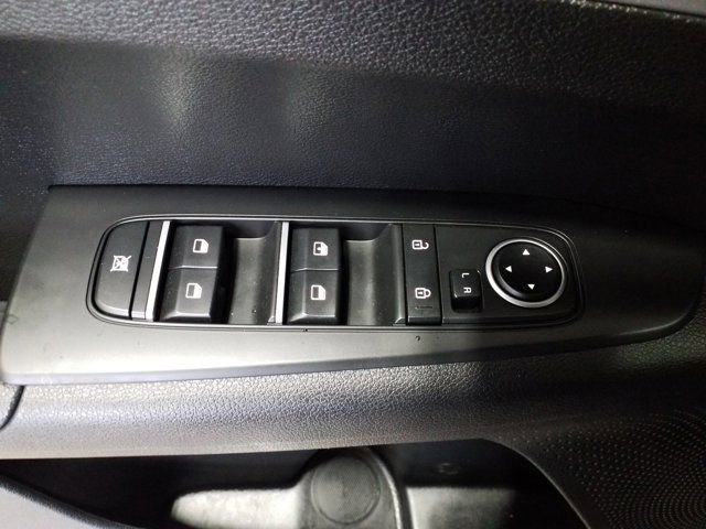 Used 2023 Kia Forte LXS image 11