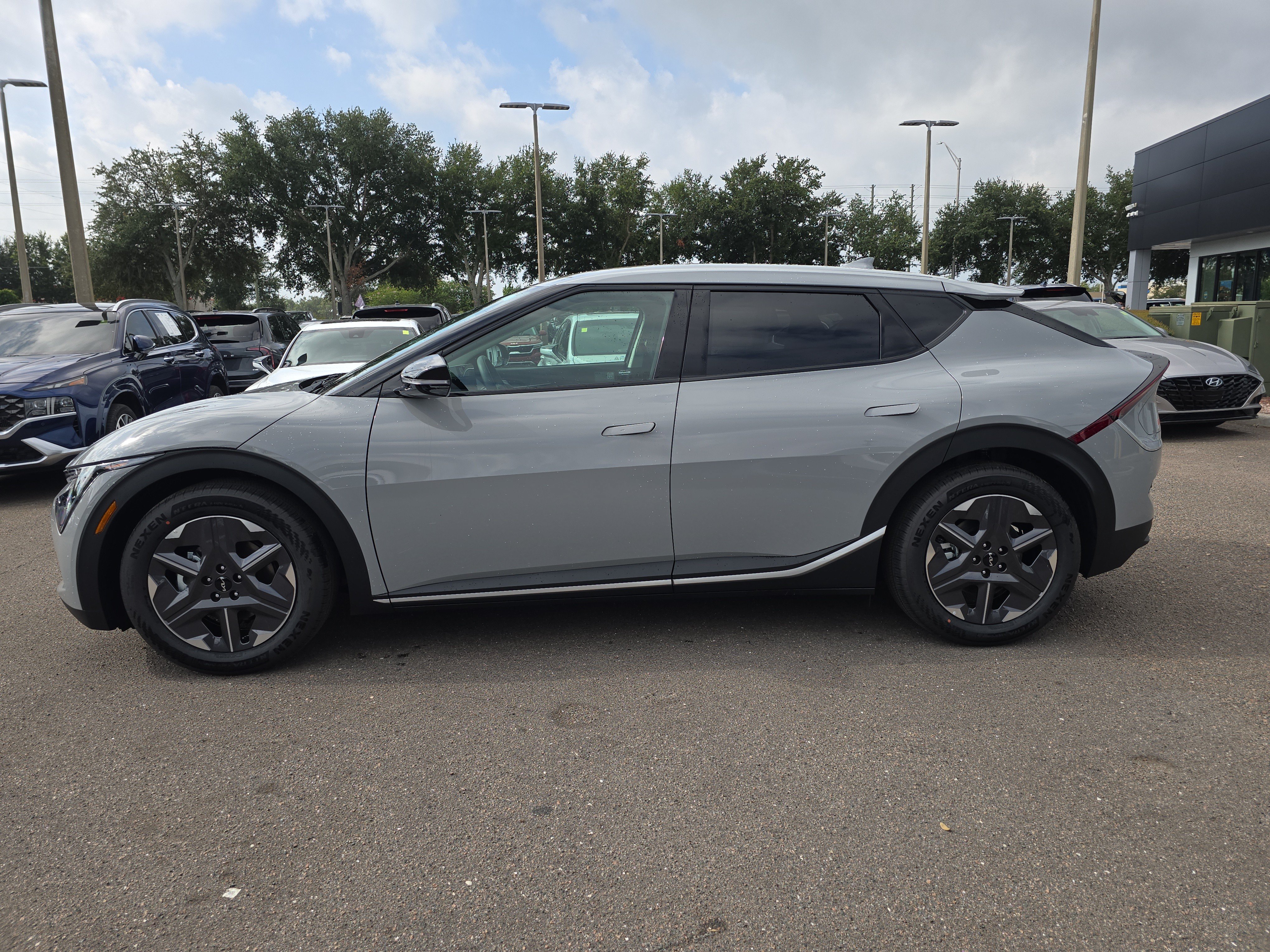 New 2026 Kia EV6 Light RWD image 5