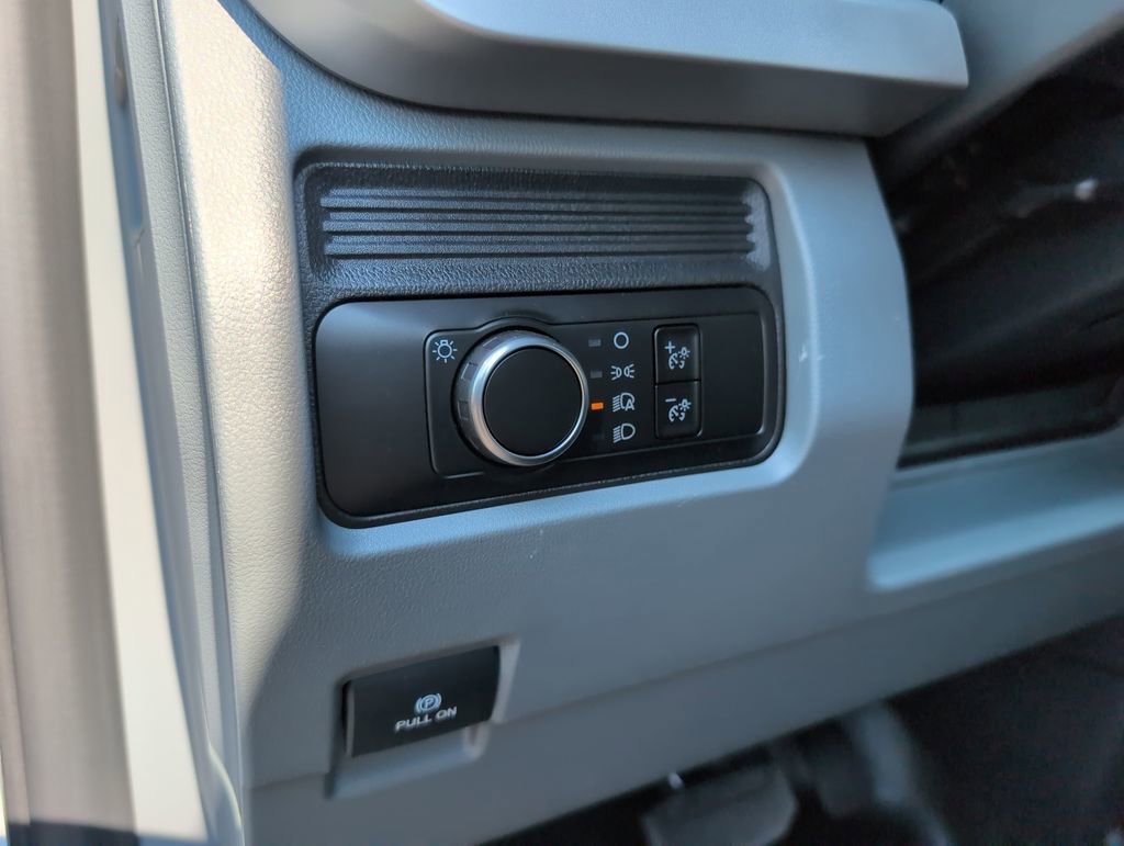 New 2026 Ford F550 4x4 Crew Cab Super Duty image 16