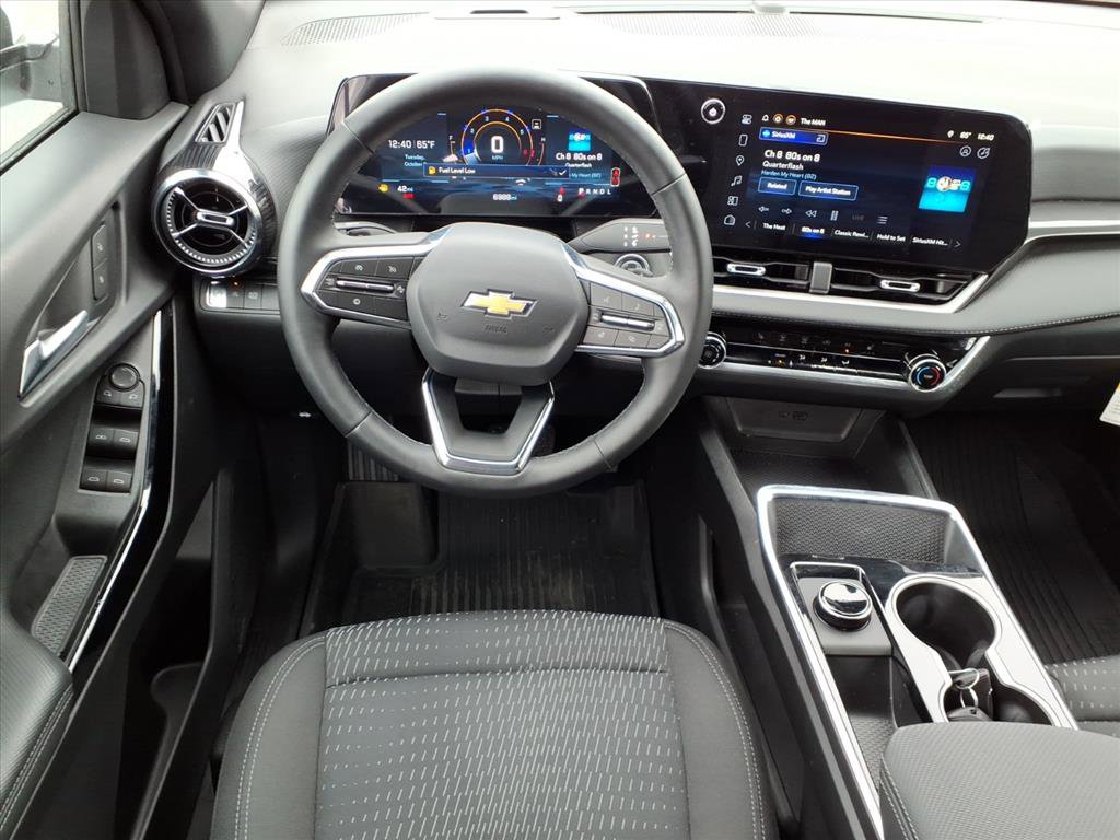 Used 2026 Chevrolet Equinox LT w/ Safety and Technology Package image 6