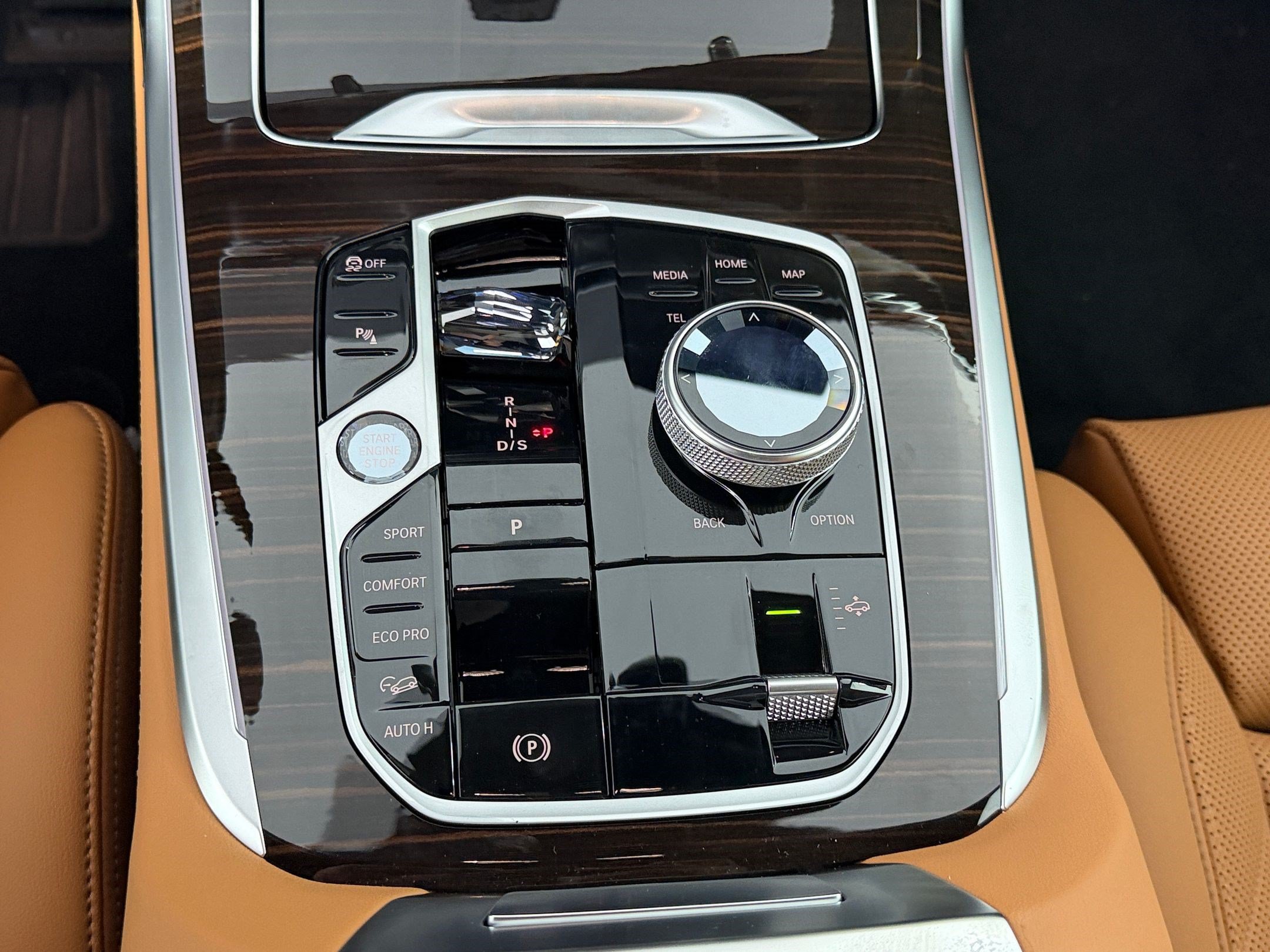 New 2027 BMW X7 xDrive40i w/ Executive Package AWD/4WD image 17