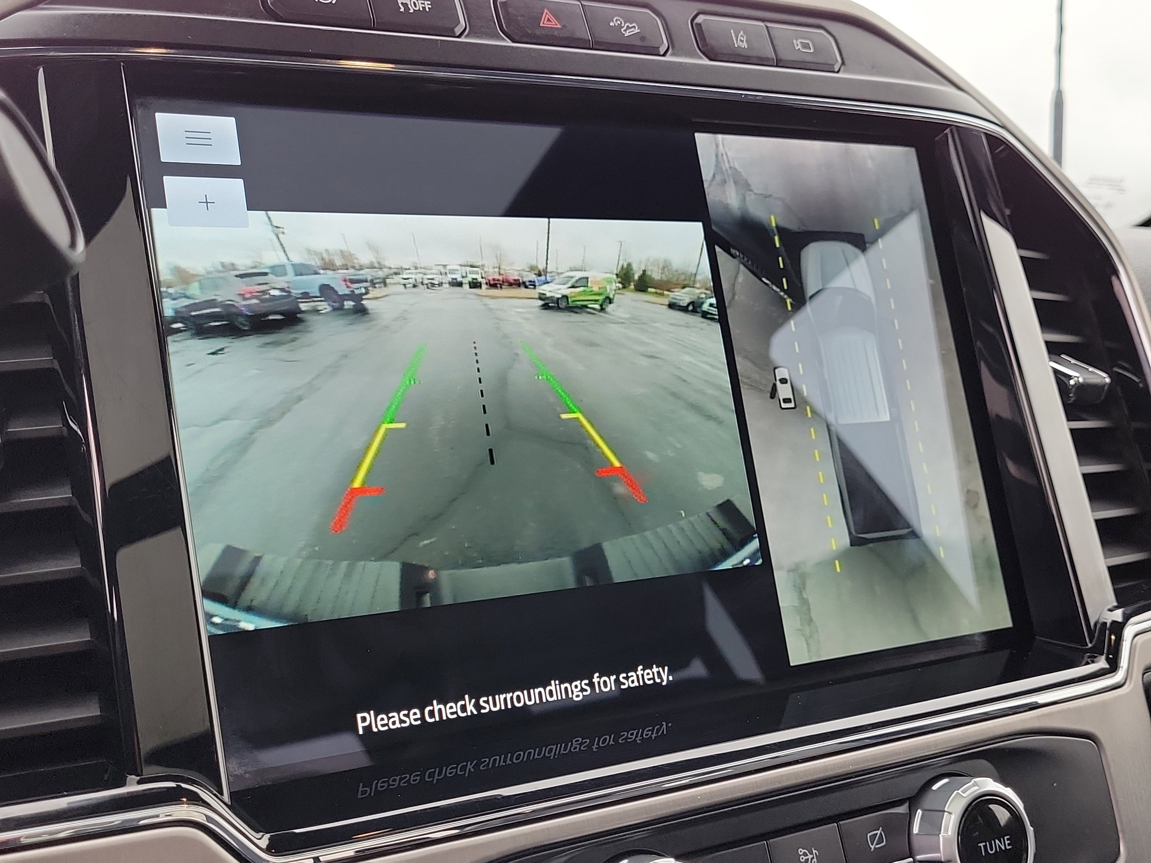 Certified 2022 Ford F250 Platinum w/ FX4 Off-Road Package image 31