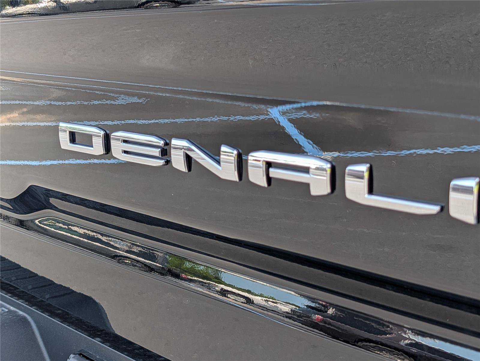 New 2026 GMC Sierra 2500 Denali w/ Denali Reserve Package AWD/4WD image 37