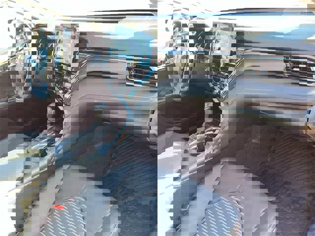 Used 2023 Toyota Camry SE image 23